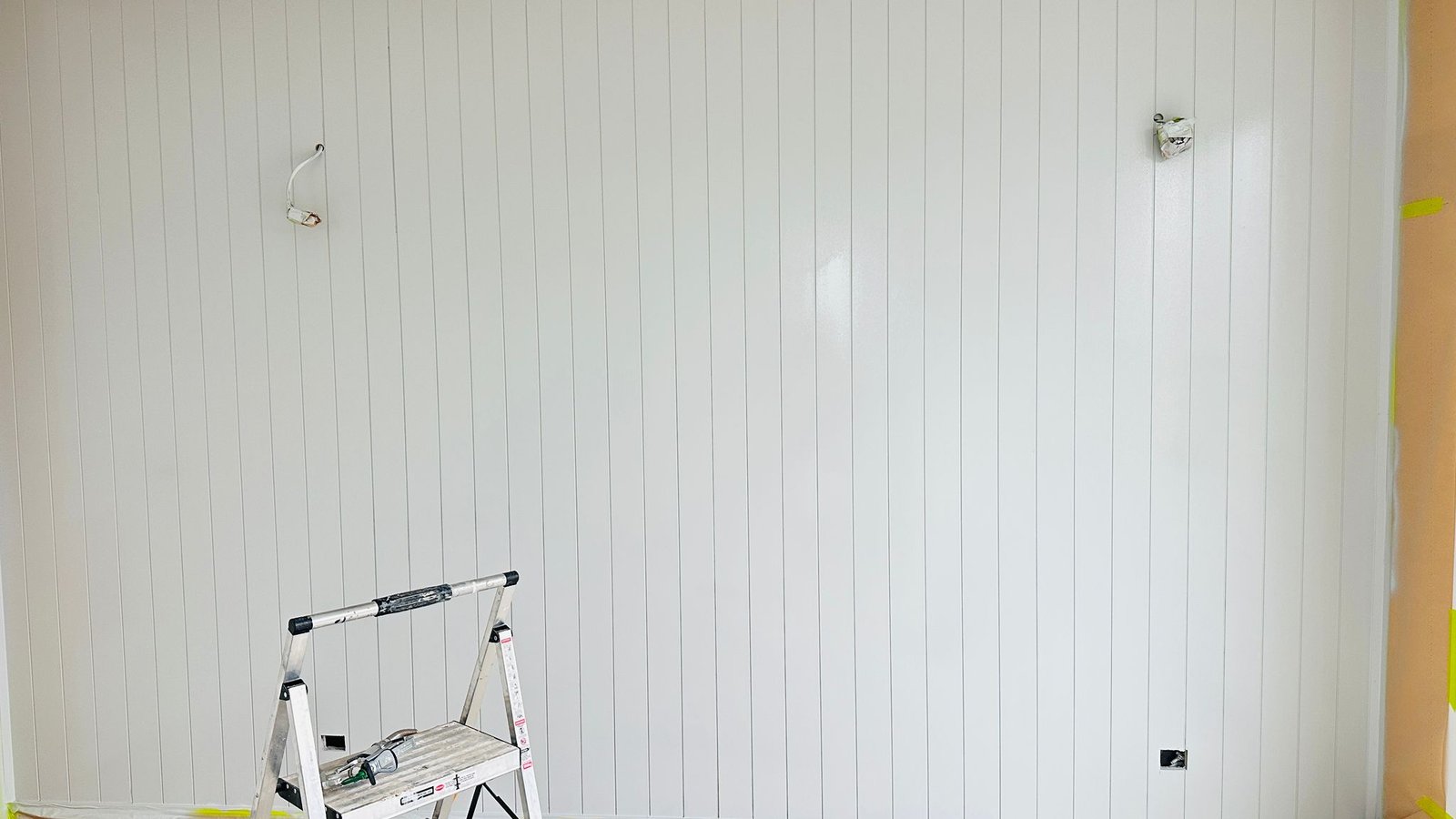 White panel wall painting